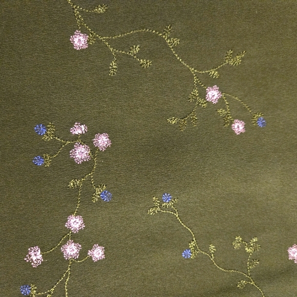 COPY - Jones New York 4-Piece Woman's Green Silk Suit, Size 12 Jacket, Pant, Sk… - Picture 9 of 16